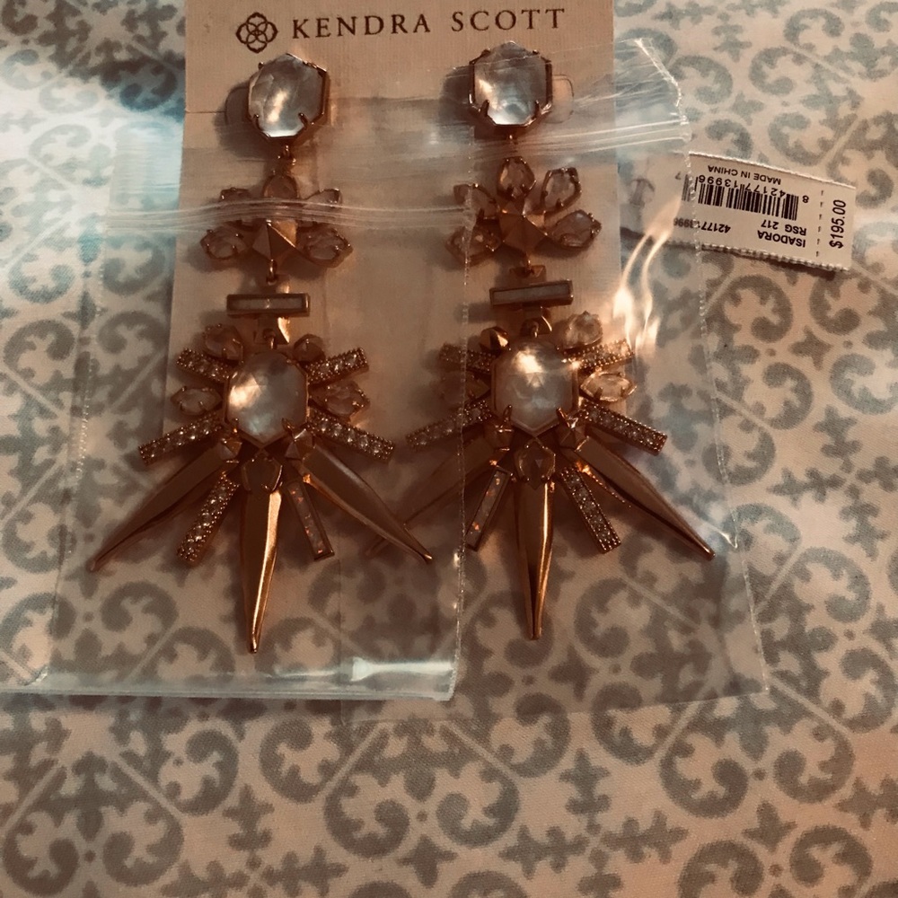 NWT Kendra Scott Rose Gold Isadora  Earrings!!